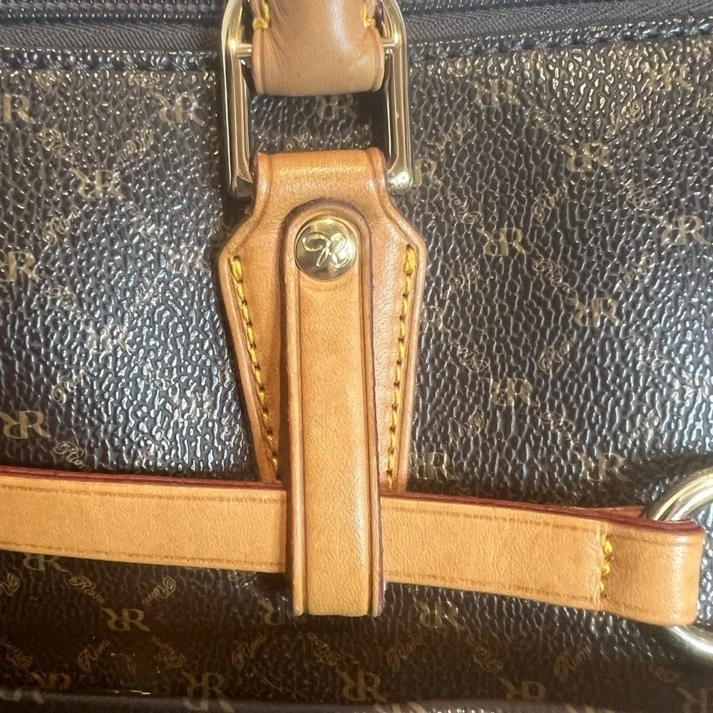RIONI ITALIA PRINCESS SATCHEL. 14” x 5.3” x 9”. - Picture 12 of 15